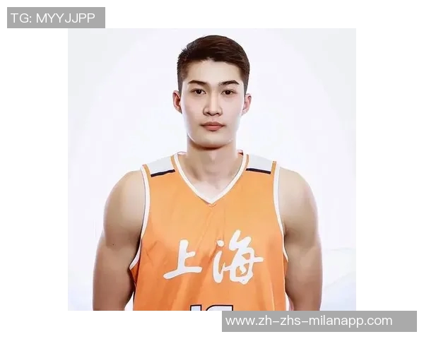 上海交易成功刘正清加盟江苏崔晓龙转会上海引关注